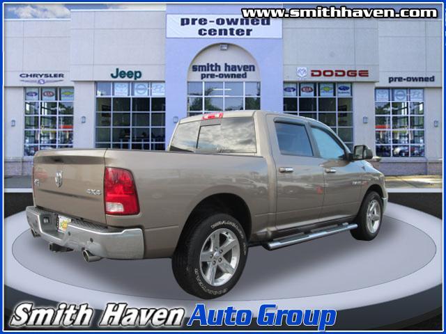 2010 Dodge Ram 1500 Luxury Packagenavigation