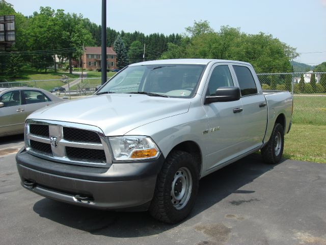 2010 Dodge Ram 1500 SLE Sierra 2WD