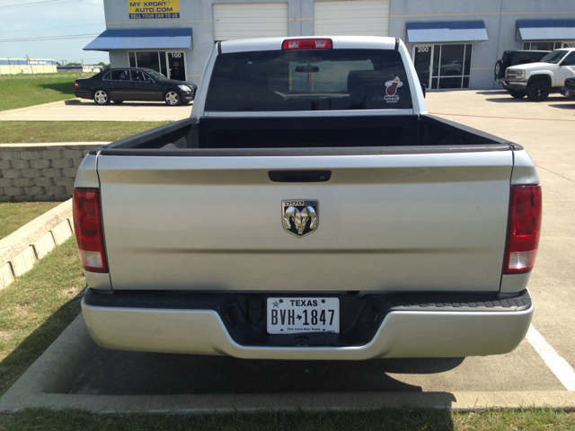 2010 Dodge Ram 1500 4dr LX 4WD Auto