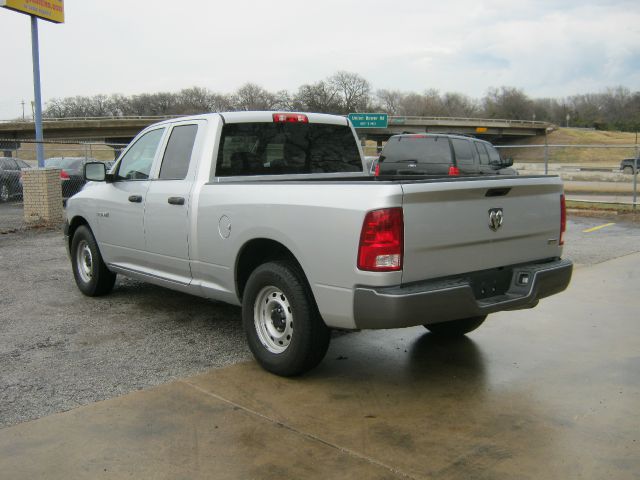 2010 Dodge Ram 1500 4dr LX 4WD Auto