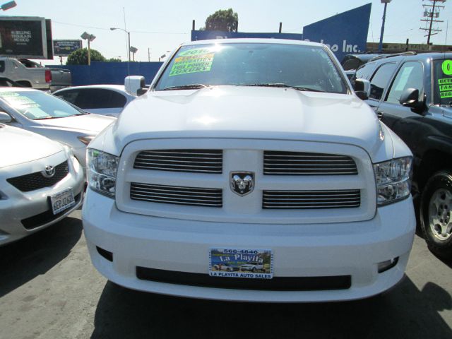 2010 Dodge Ram 1500 2WD Crew Cab 143.5