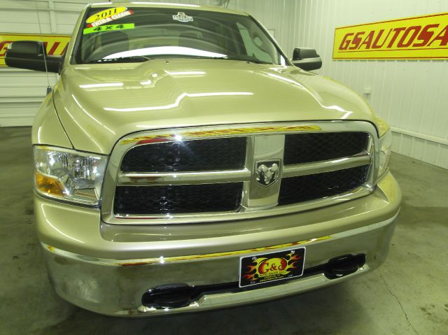 2011 Dodge Ram 1500 SLE Sierra 2WD