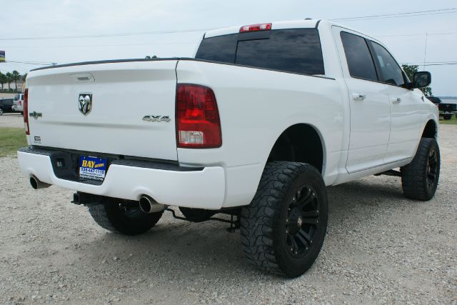 2011 Dodge Ram 1500 SLE Sierra 2WD