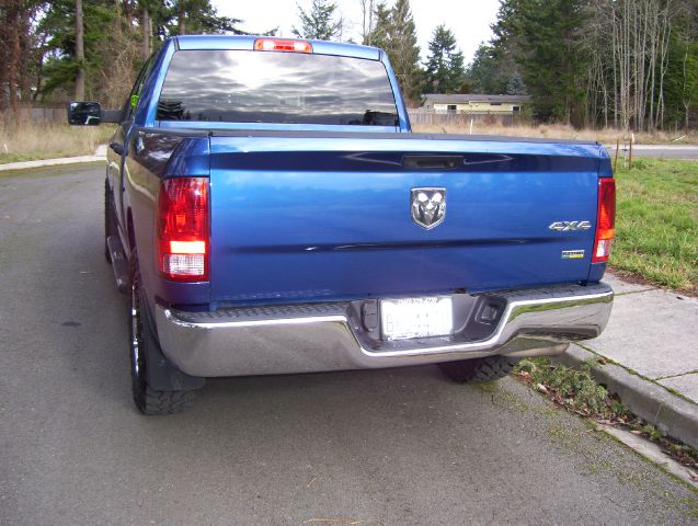 2011 Dodge Ram 1500 4dr LX 4WD Auto