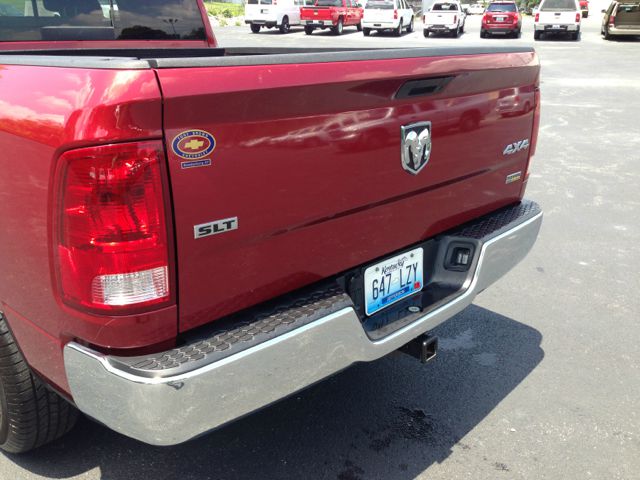 2011 Dodge Ram 1500 4dr LX 4WD Auto