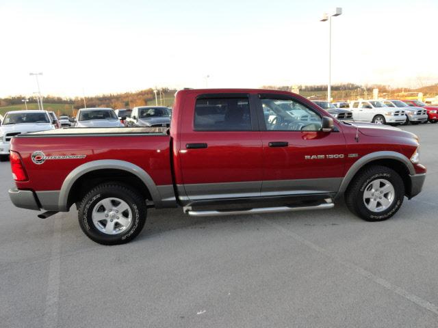 2011 Dodge Ram 1500 4 Dr XL Extended Cab SB