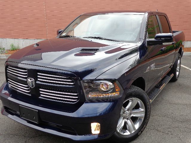 2013 Dodge Ram 1500 3.0i-2nd Bench-awd-vista ROOF