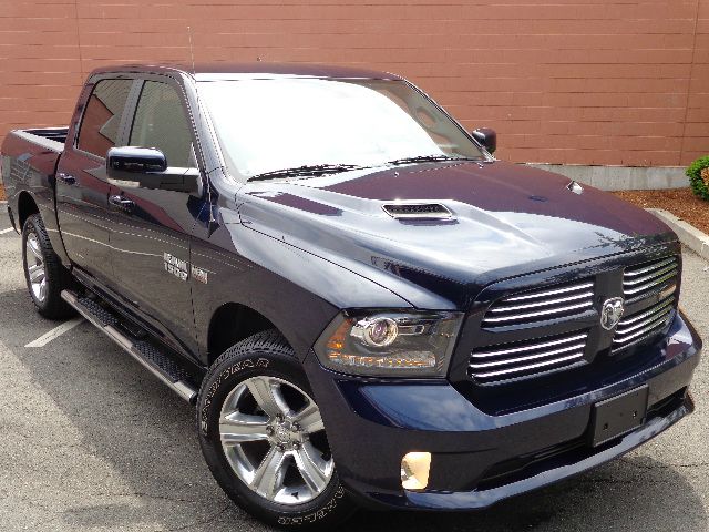 2013 Dodge Ram 1500 3.0i-2nd Bench-awd-vista ROOF