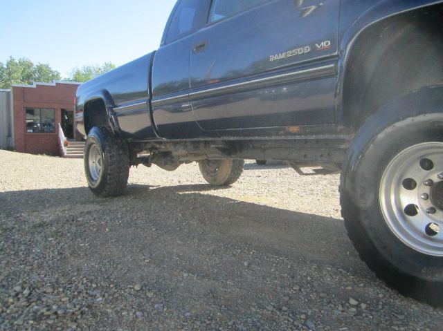 1995 Dodge Ram 2500 3.2tl With Navigation System