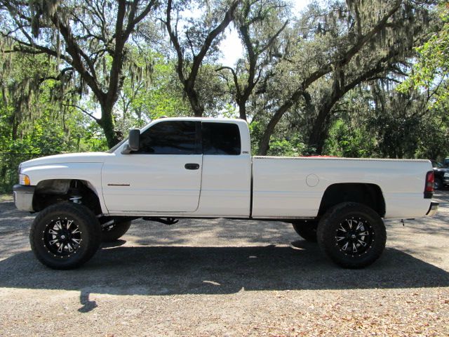 1995 Dodge Ram 2500 LE - Offroad Package