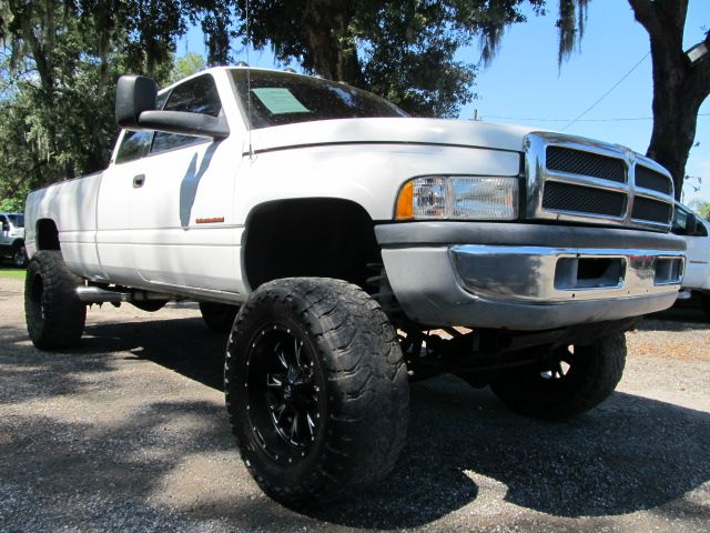 1995 Dodge Ram 2500 LE - Offroad Package