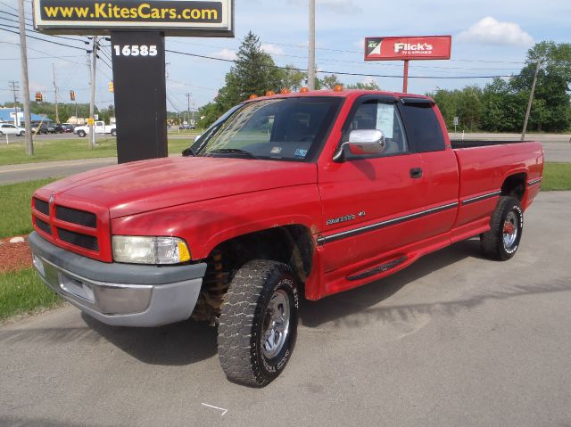 1997 Dodge Ram 2500 LE - Offroad Package