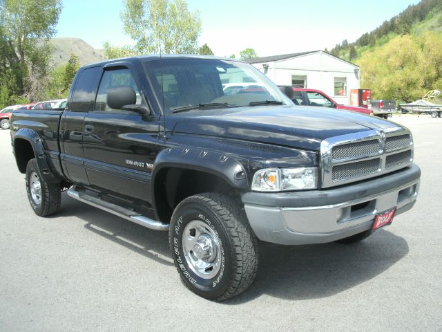 1998 Dodge Ram 2500 Extended Cab 4-wheel Drive LTZ