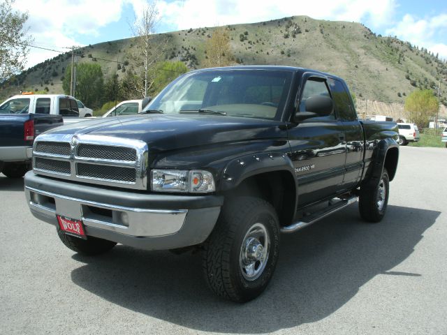 1998 Dodge Ram 2500 Extended Cab 4-wheel Drive LTZ