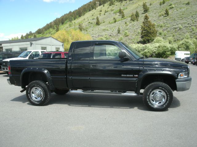 1998 Dodge Ram 2500 Extended Cab 4-wheel Drive LTZ