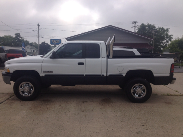 1998 Dodge Ram 2500 Extended Cab 4-wheel Drive LTZ