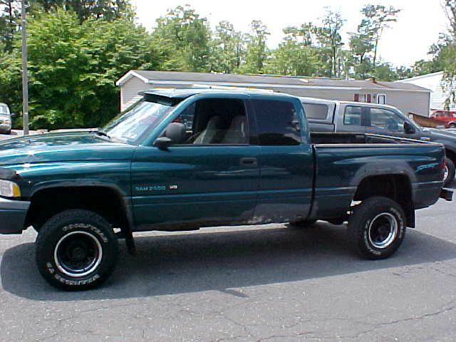 1998 Dodge Ram 2500 SXT Ext Cab