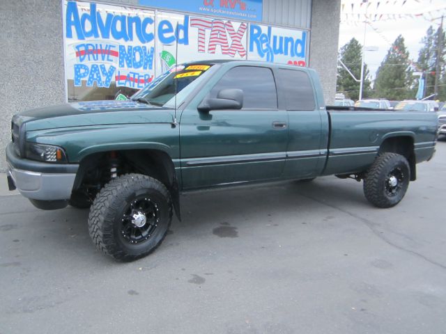 1998 Dodge Ram 2500 B3000 Cab Plus 2WD