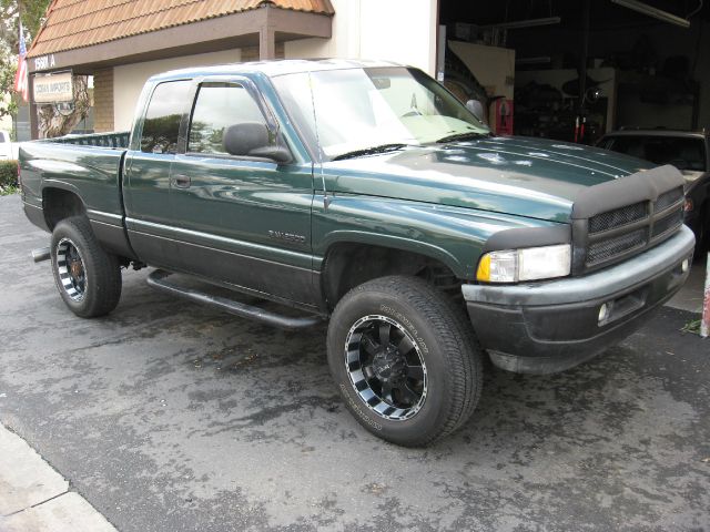 1999 Dodge Ram 2500 1500 LT 4WD