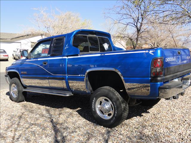 2000 Dodge Ram 2500 MGGT Coupe