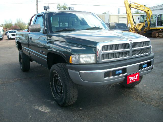 2000 Dodge Ram 2500 DVD NAV ROOF