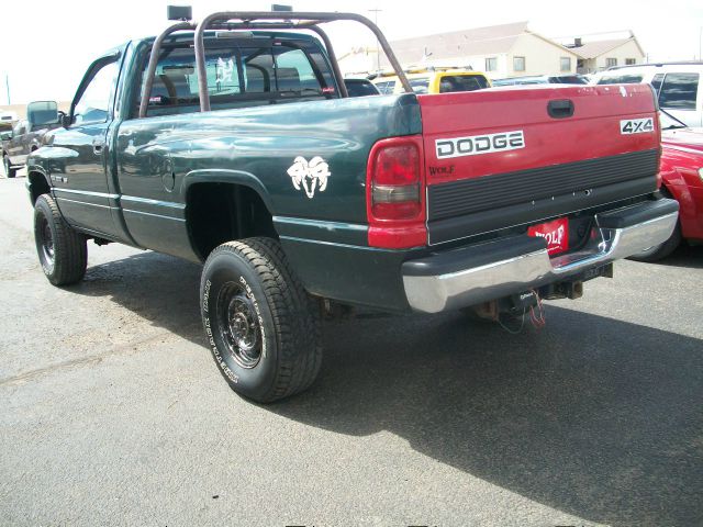 2000 Dodge Ram 2500 DVD NAV ROOF