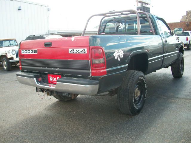 2000 Dodge Ram 2500 DVD NAV ROOF