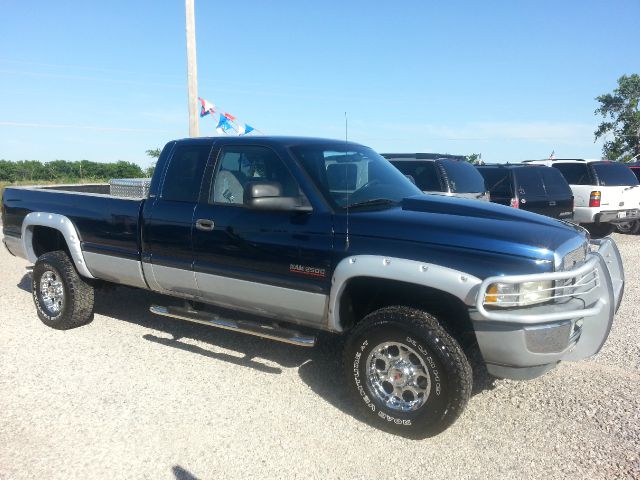 2000 Dodge Ram 2500 Z71 4X4 CREW CAB