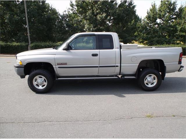 2000 Dodge Ram 2500 Unknown