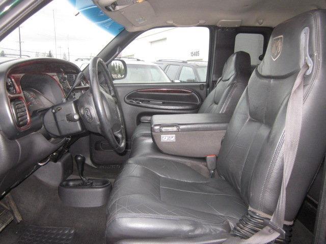 2001 Dodge Ram 2500 C350 Sport Sedan