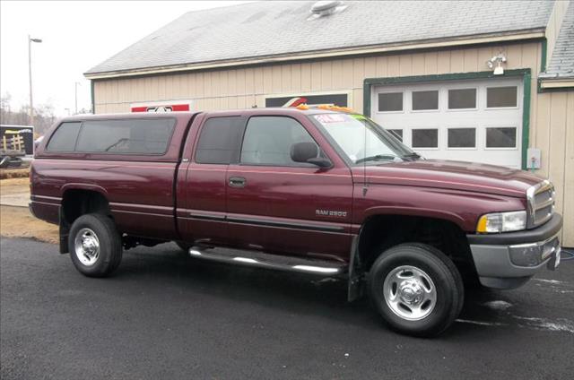 2001 Dodge Ram 2500 T Chairs