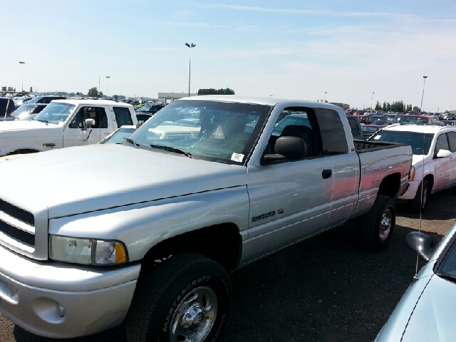 2001 Dodge Ram 2500 1500 LT 4WD