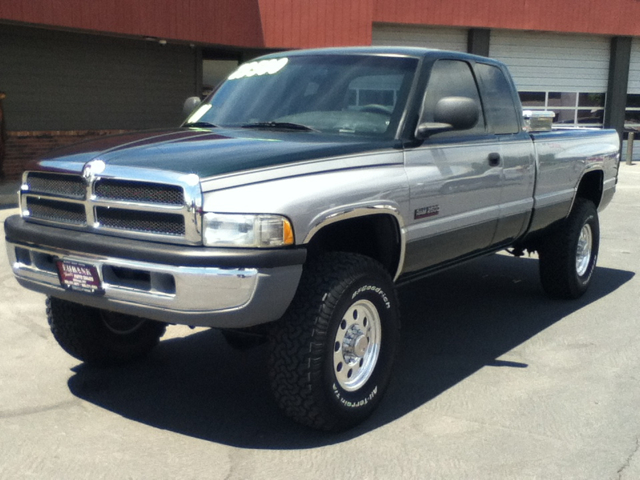 2001 Dodge Ram 2500 Z71 4X4 CREW CAB