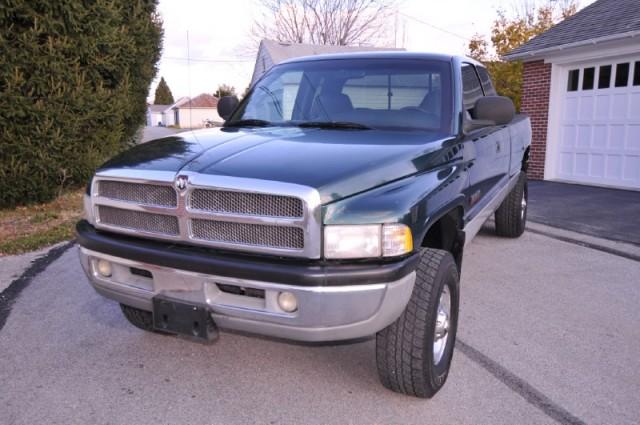 2001 Dodge Ram 2500 SE 4D Extended Cab