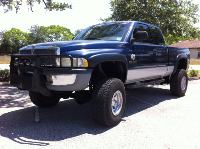 2001 Dodge Ram 2500 1500 LT 4WD