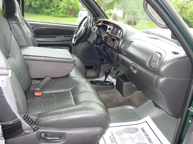 2002 Dodge Ram 2500 4X2 Extended CAB 122.9 IN