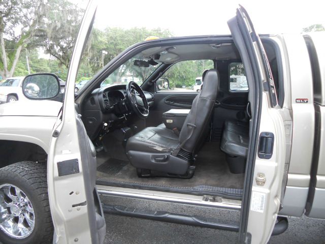 2002 Dodge Ram 2500 4X2 Extended CAB 122.9 IN