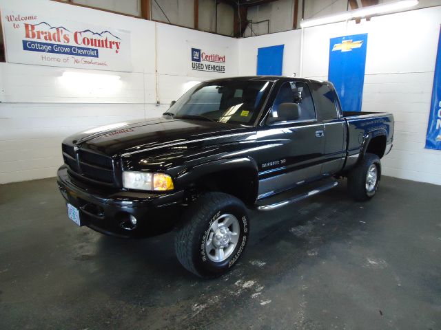 2002 Dodge Ram 2500 Tiara