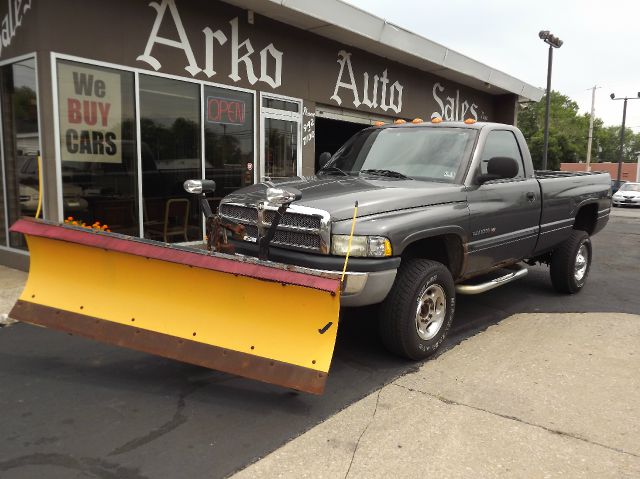 2002 Dodge Ram 2500 HD Reg. Cab 8-ft. Bed 2WD