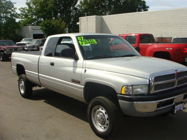 2002 Dodge Ram 2500 EX W/ Leather And DVD