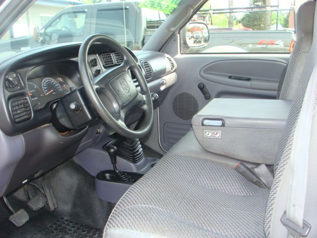 2002 Dodge Ram 2500 EX W/ Leather And DVD