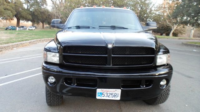 2002 Dodge Ram 2500 4dr 4WD EXT LS 4x4 SUV