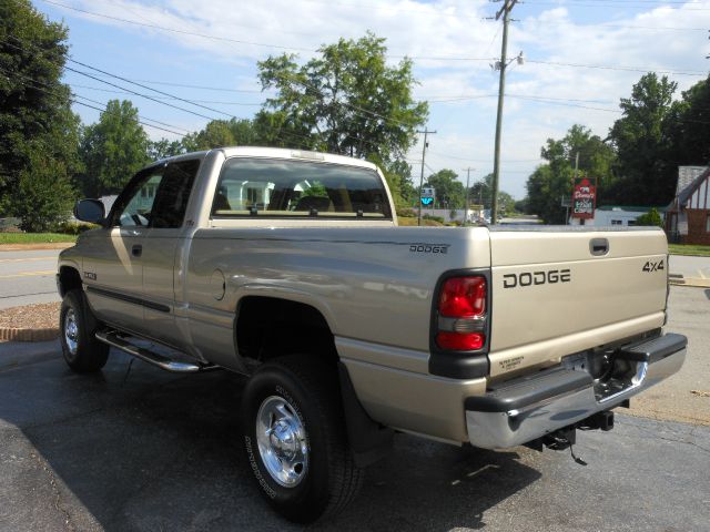 2002 Dodge Ram 2500 Ext WT