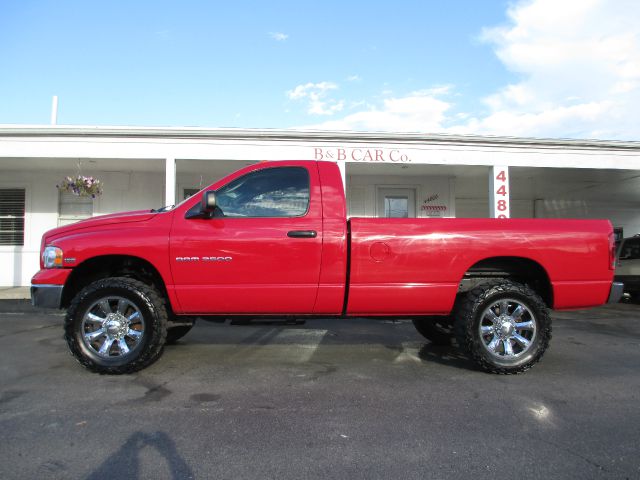 2003 Dodge Ram 2500 Wagon SE