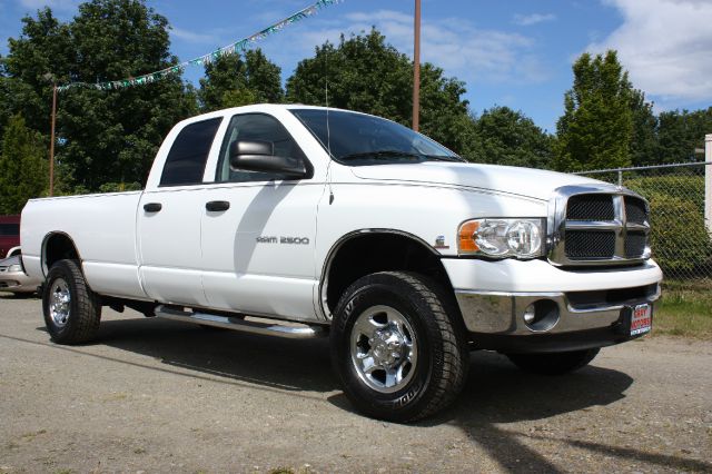 2003 Dodge Ram 2500 4dr 4WD EXT LS 4x4 SUV