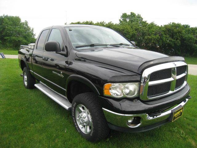 2003 Dodge Ram 2500 4dr 114 WB XLT 4WD