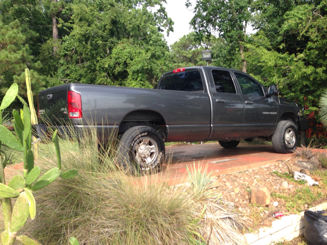 2003 Dodge Ram 2500 4dr 4WD EXT LS 4x4 SUV