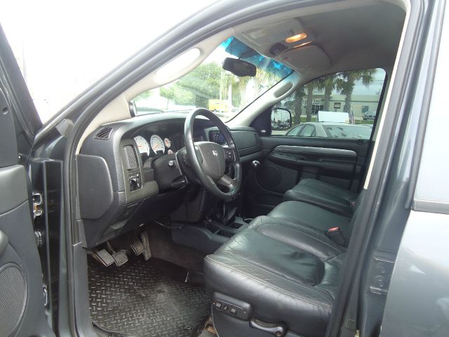 2004 Dodge Ram 2500 Ext WT