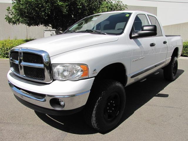 2004 Dodge Ram 2500 4dr 2WD EXT S Wagon