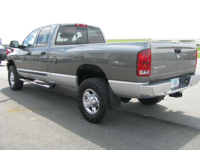 2005 Dodge Ram 2500 4dr 4WD EXT LS 4x4 SUV